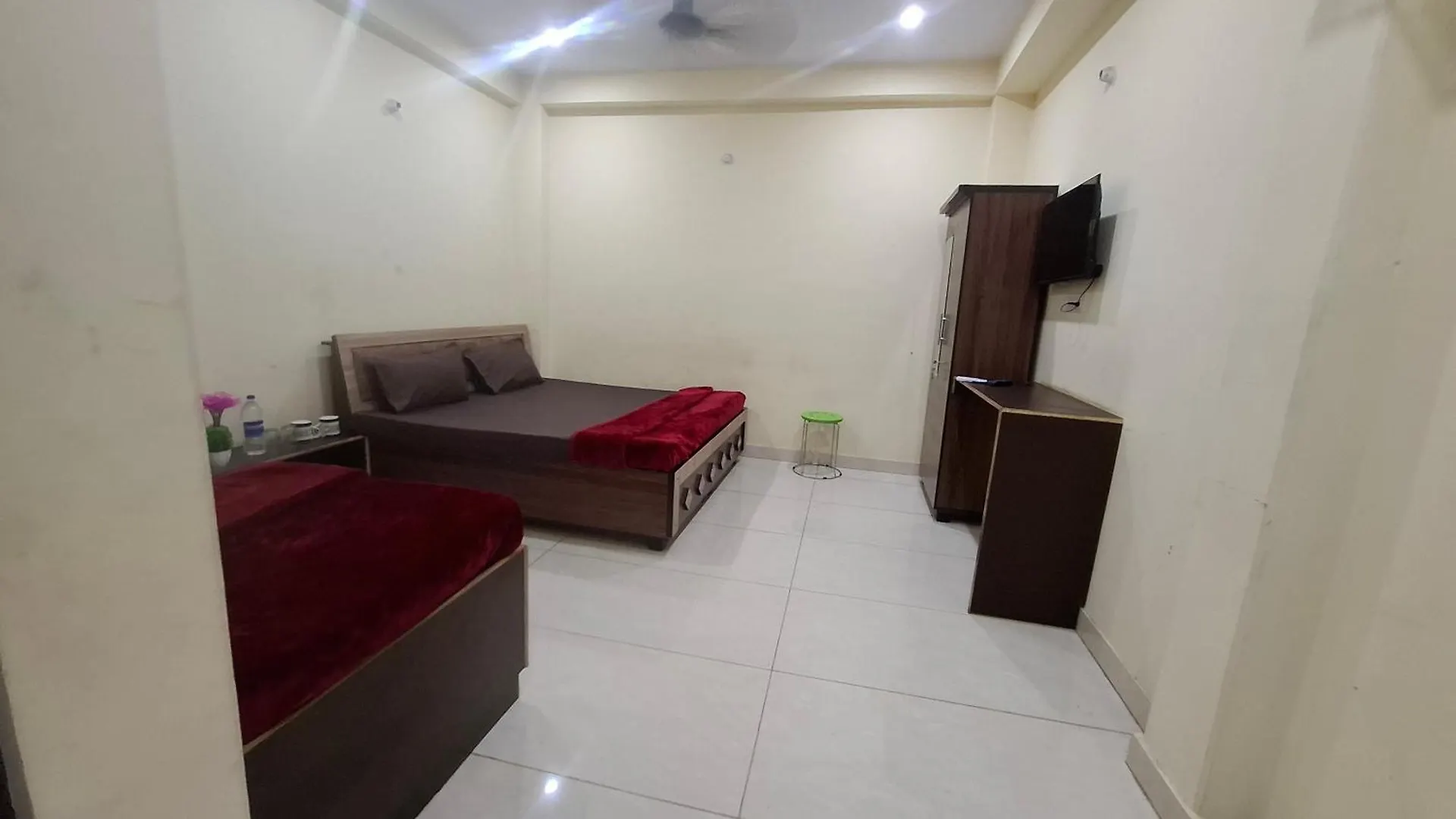 Kashi Nagari Home Stay Варанаси Индия